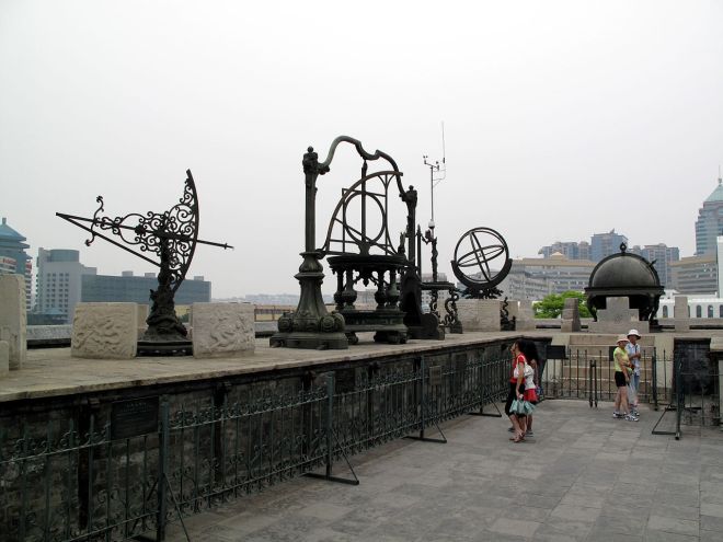 XVII Beijing_Ancient_Observatory_91060 CC BY-SA 4.0 G41rn8